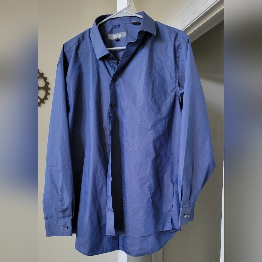 Kenneth Cole Reaction Slim Fit Button Down Blue Shirt Size: 17 (32-33)